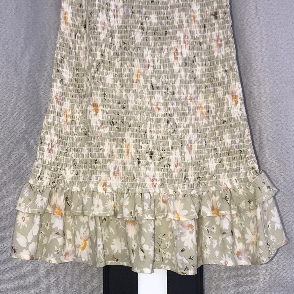 AE - Floral Smocked Mini Dress - Picture 3 of 7